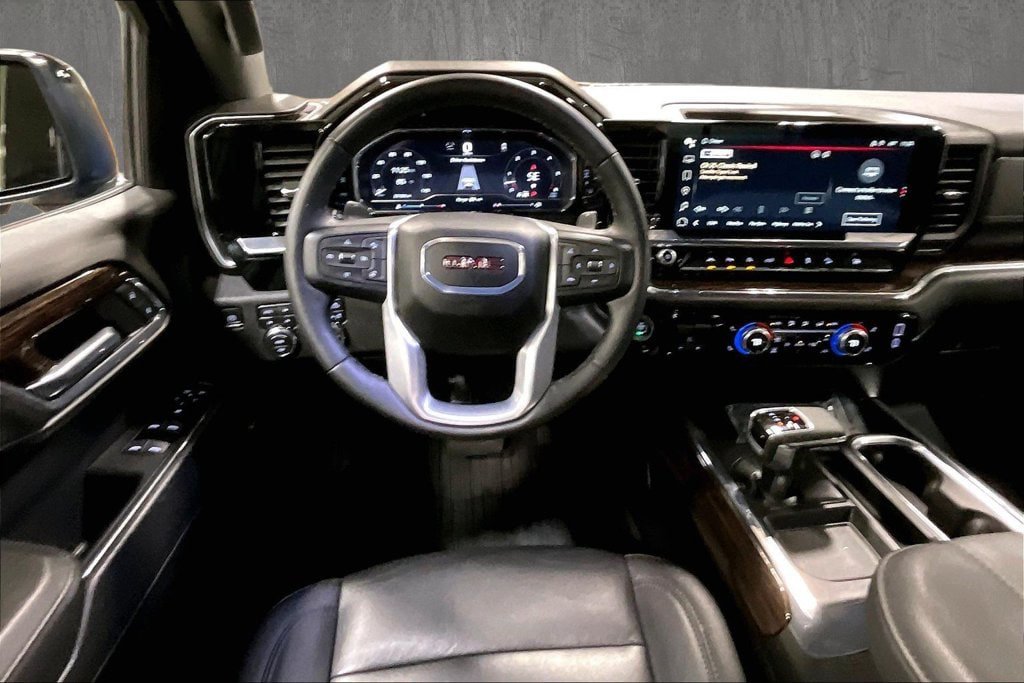 Used 2024 GMC Sierra 1500 Elevation w/ Elevation Premium Package AWD/4WD image 10