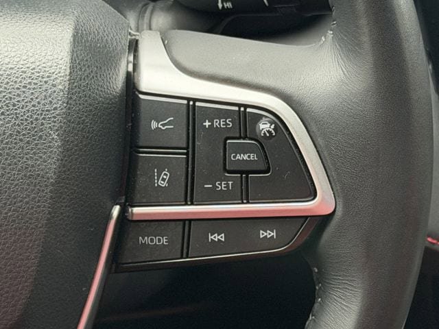 Used 2023 Toyota Highlander XSE AWD/4WD image 15