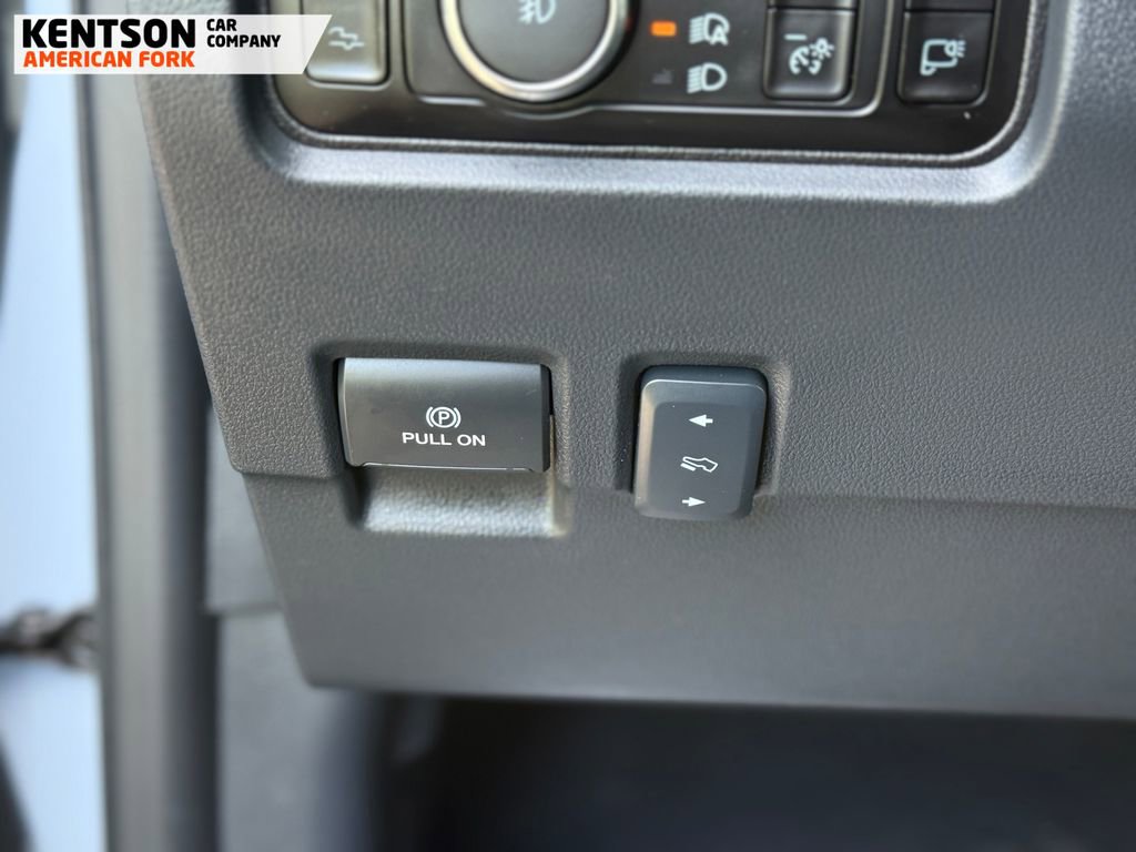 Used 2026 Ford F350 Platinum w/ FX4 Off-Road Package image 22