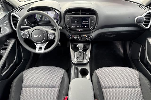 New 2025 Kia Soul LX image 14