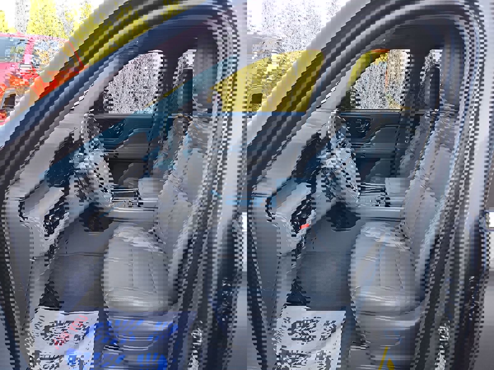 Used 2021 Lincoln Aviator Reserve w/ Equipment Group 201A image 11