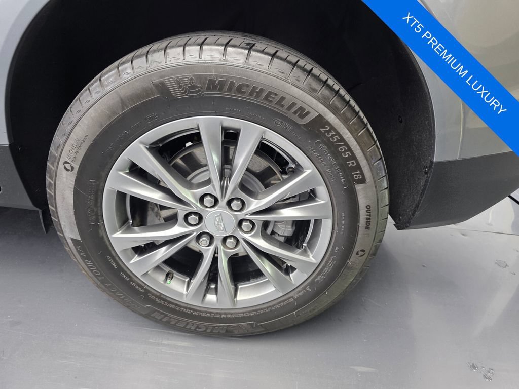 Used 2023 Cadillac XT5 Premium Luxury FWD image 16