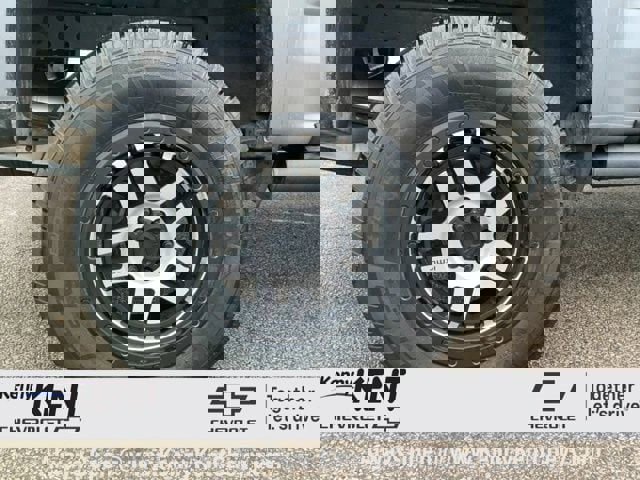 Used 2020 Chevrolet Colorado LT image 11