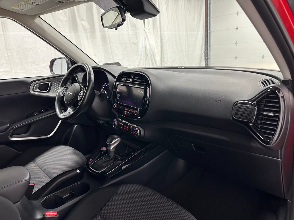 Used 2022 Kia Soul X-Line FWD image 57