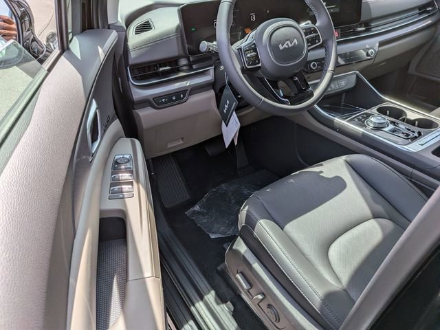 New 2026 Kia Carnival EX FWD image 12