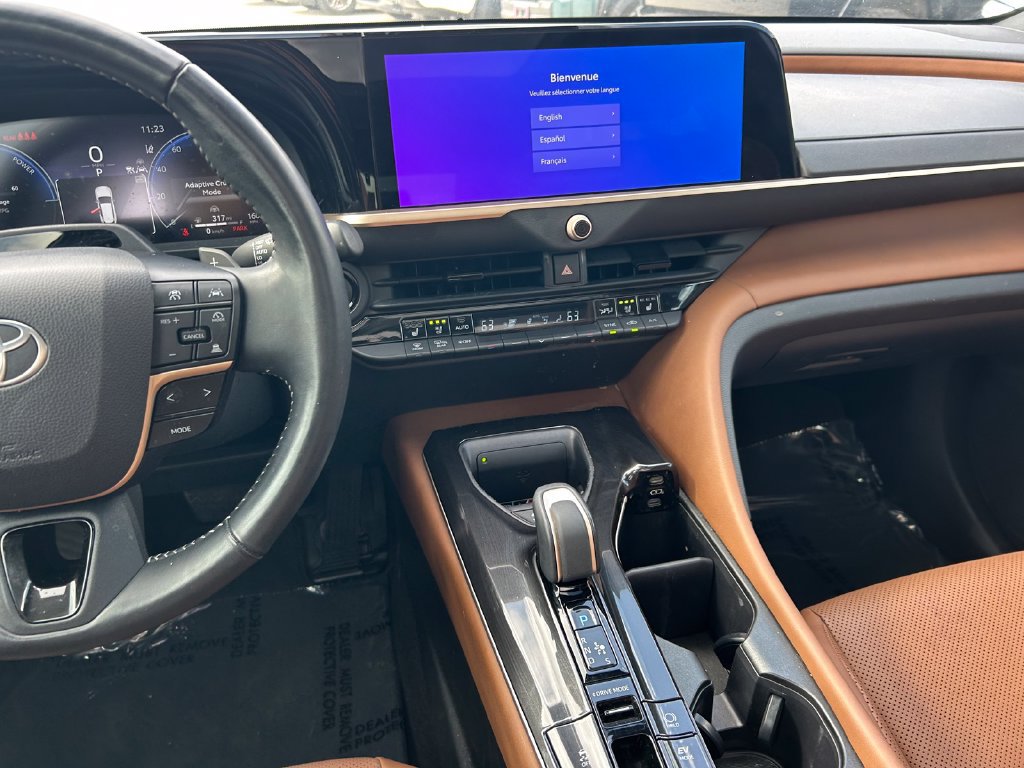 Used 2025 Toyota Crown Signia w/ Advanced Technology Package AWD/4WD image 18