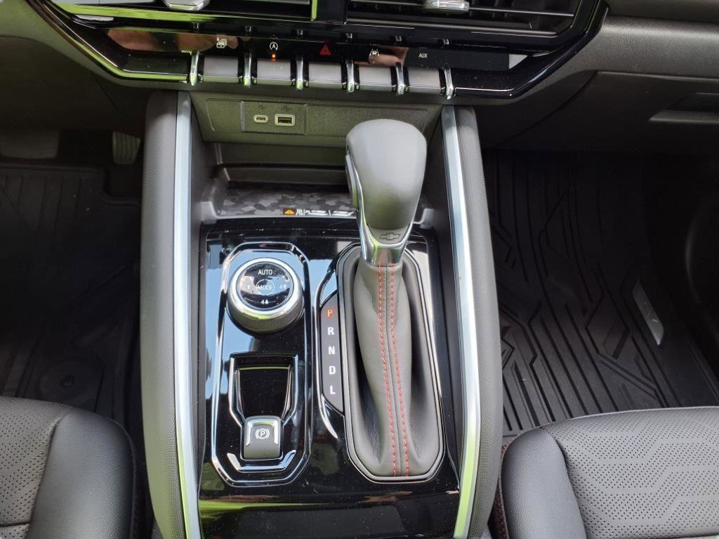 New 2025 Chevrolet Colorado Z71 w/ Technology Package image 24