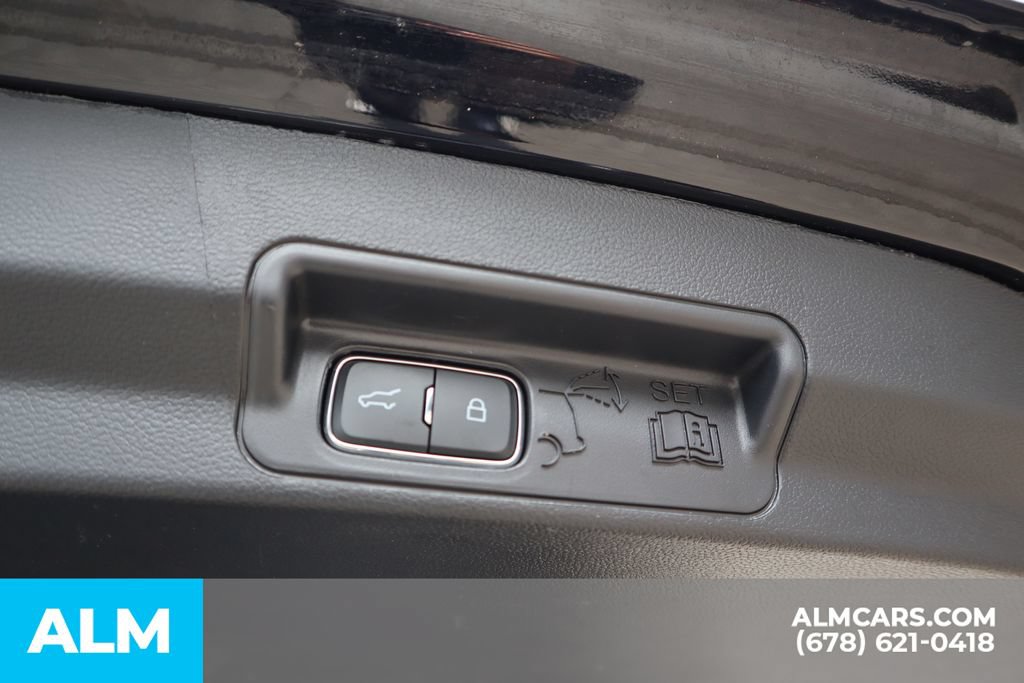 Used 2025 Ford Explorer ST-Line AWD/4WD image 22