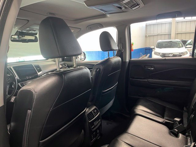 Used 2017 Honda Pilot Touring image 18