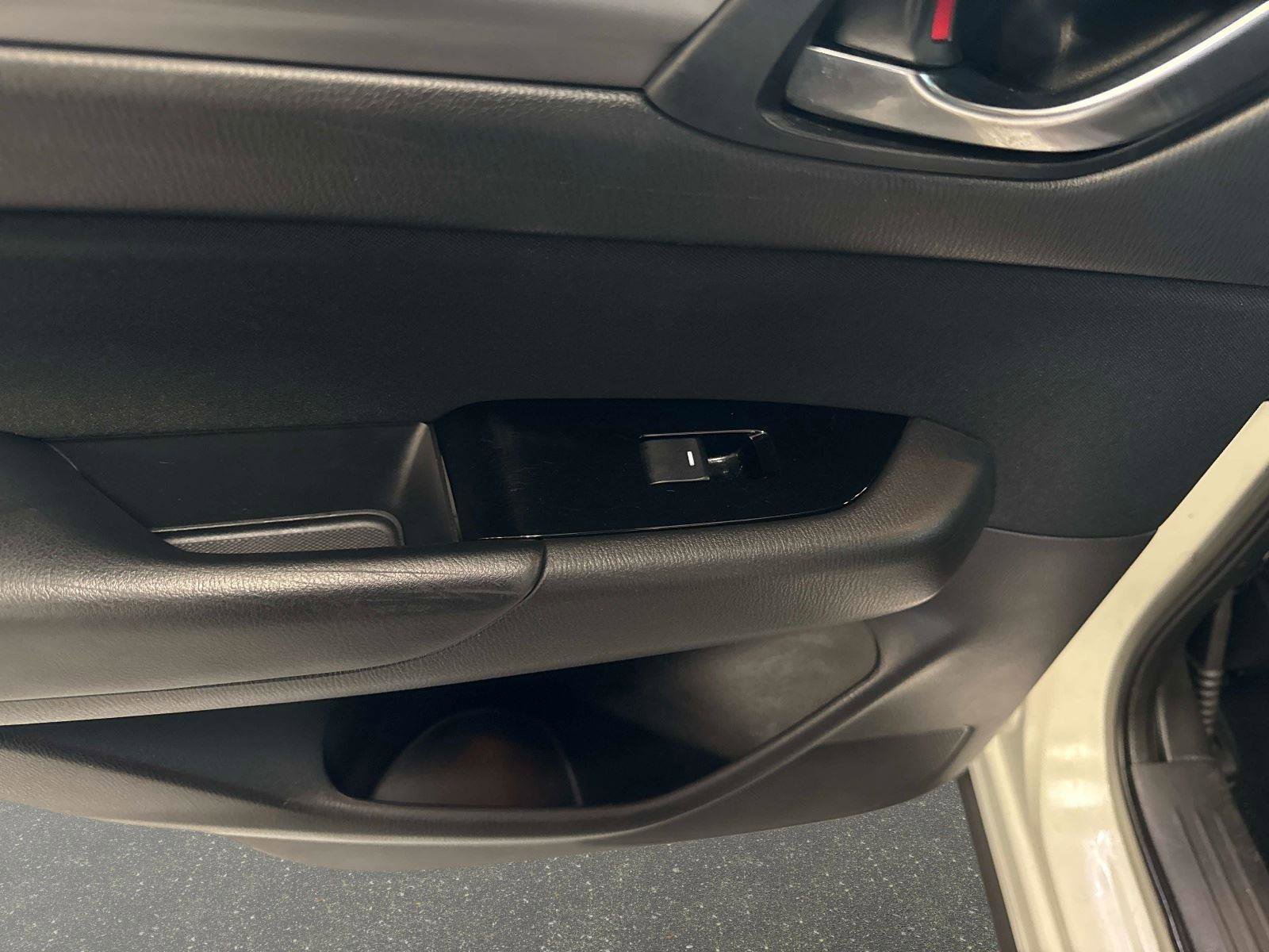 Used 2018 MAZDA CX-5 Sport image 12