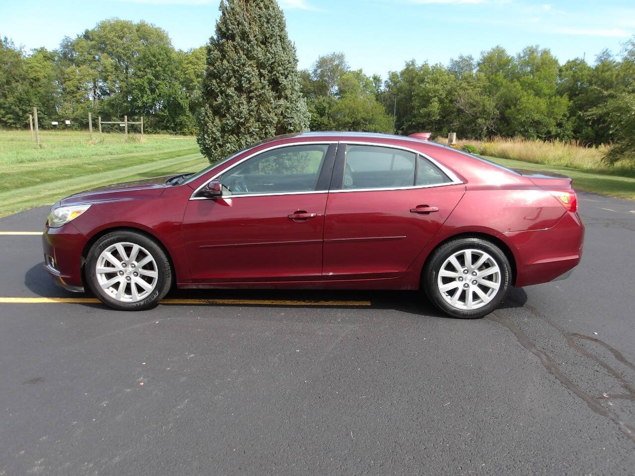 Used 2015 Chevrolet Malibu LT FWD image 10