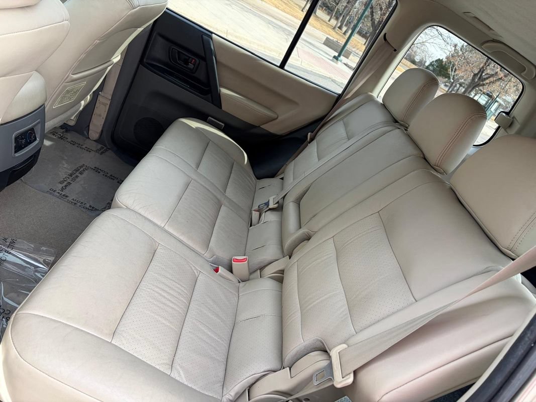 Used 2002 Mitsubishi Montero Limited AWD/4WD image 17