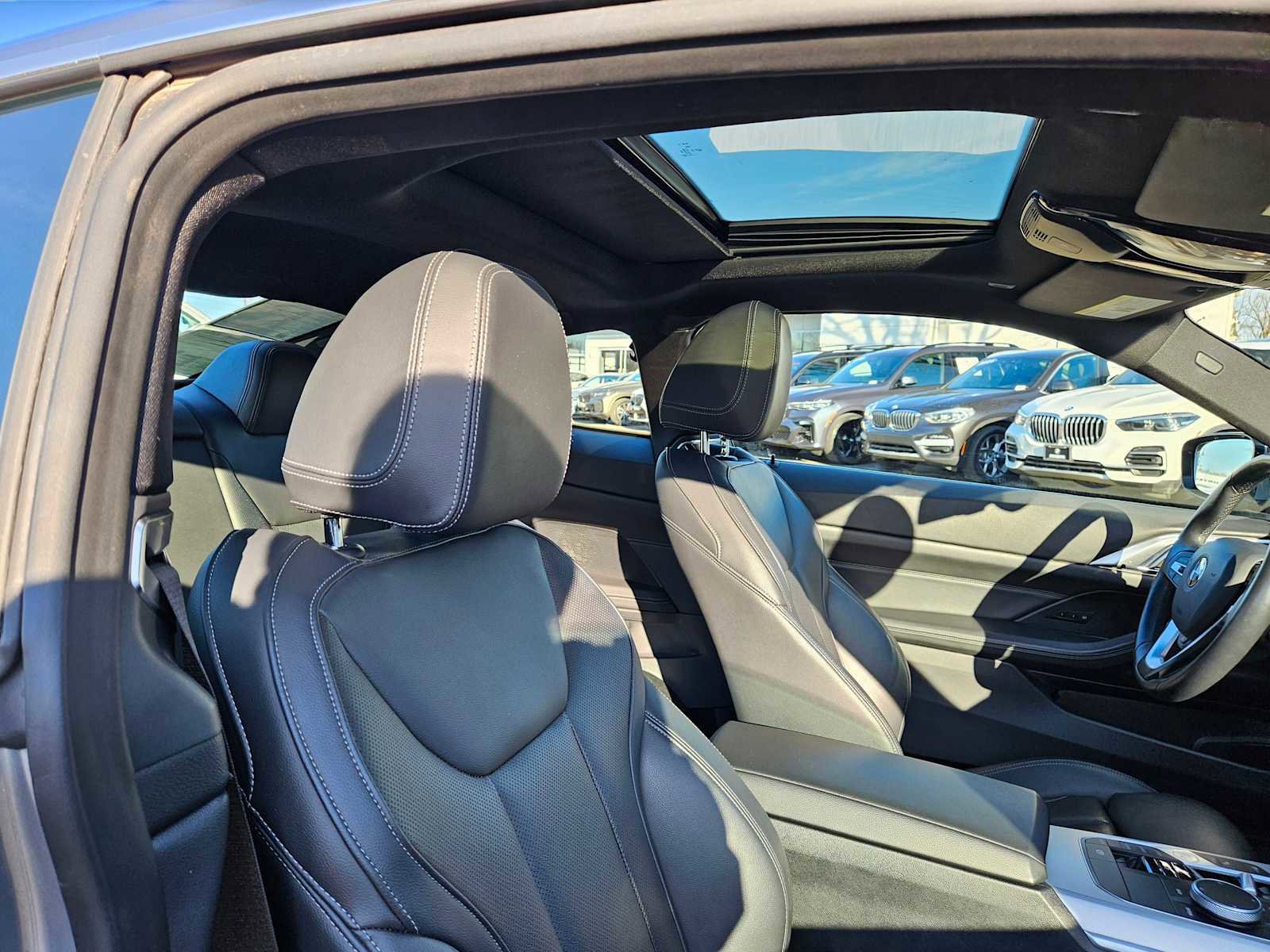 Used 2024 BMW 430i xDrive Coupe w/ Premium Package image 26