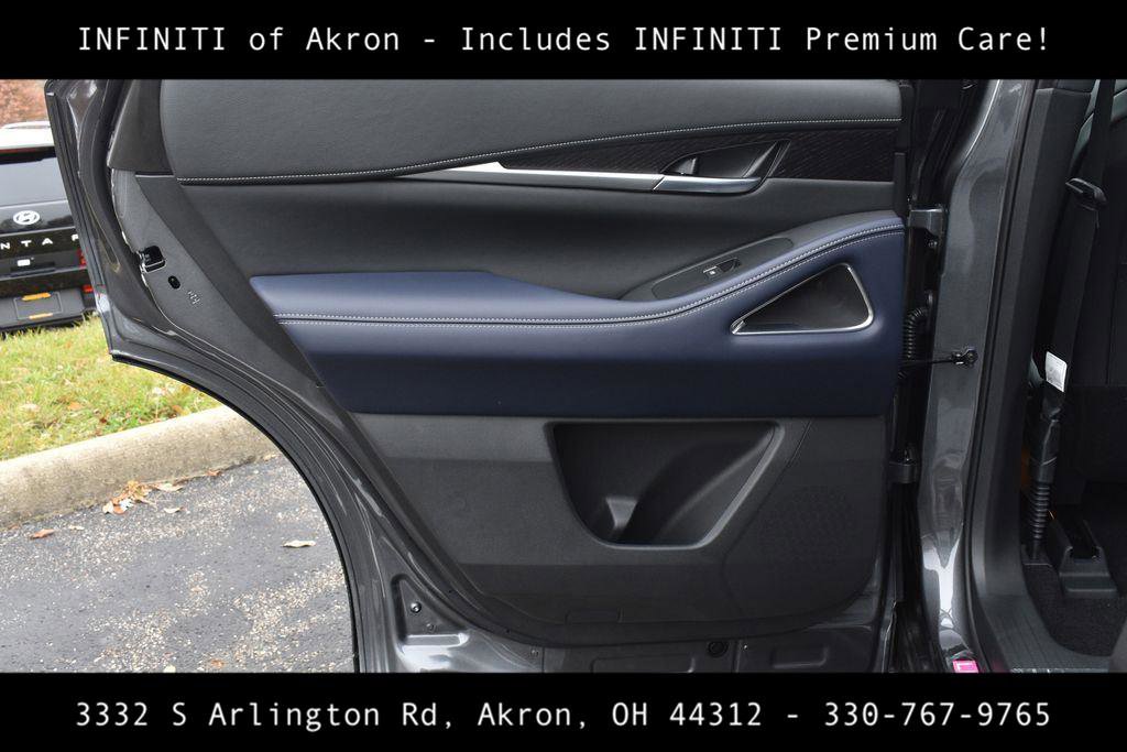 New 2026 INFINITI QX60 Sport w/ Dark Cargo Package image 28