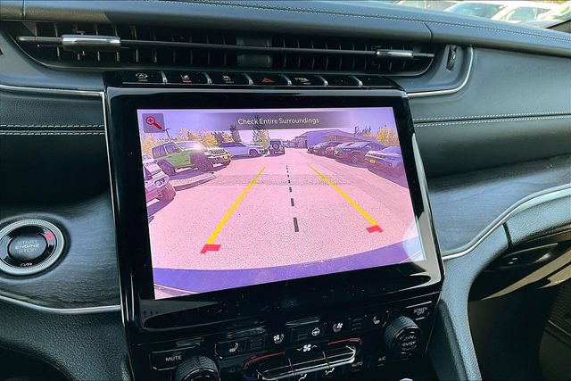 New 2025 Jeep Grand Cherokee L Overland w/ Luxury Tech Group IV image 21