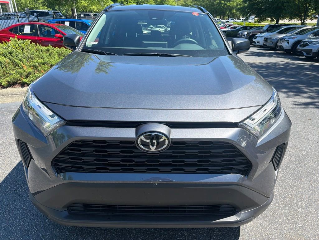 Used 2025 Toyota RAV4 LE AWD/4WD image 3