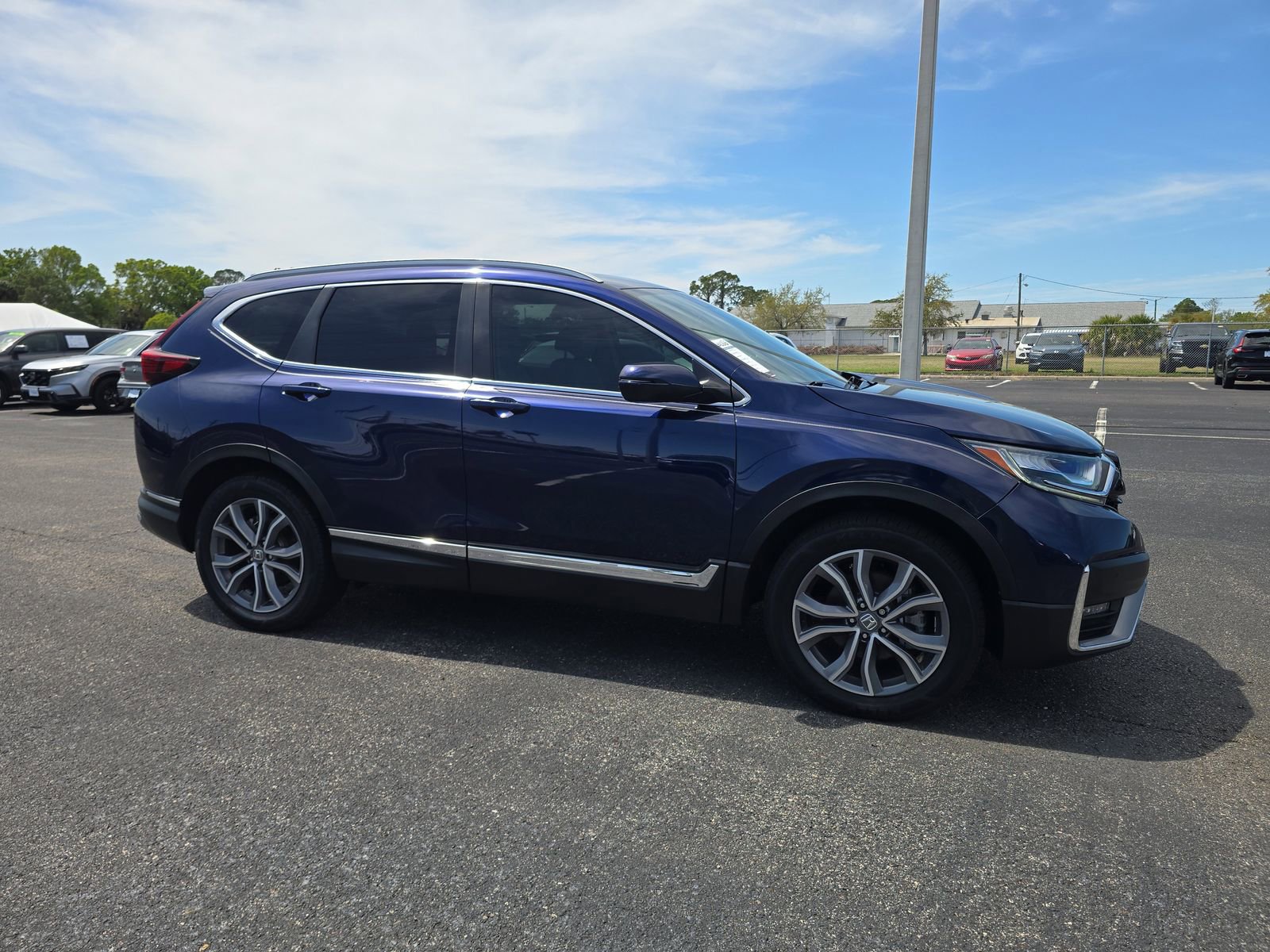 Used 2022 Honda CR-V Touring image 2