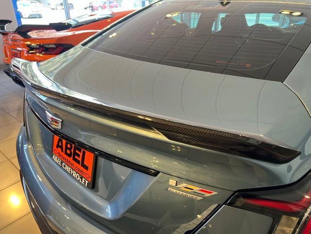 Used 2024 Cadillac CT5 V Blackwing w/ Carbon Fiber Package 2 RWD image 9