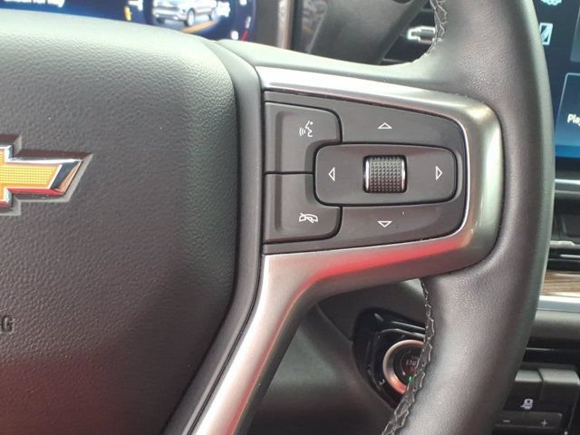 Used 2025 Chevrolet Silverado 1500 LT AWD/4WD image 16