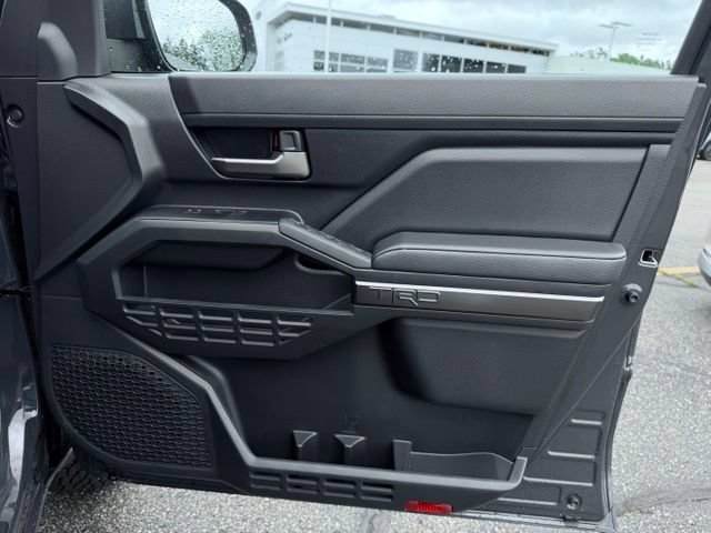 Used 2025 Toyota Tacoma TRD Off-Road AWD/4WD image 14