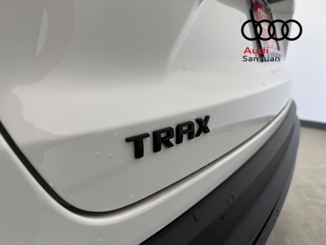 Used 2025 Chevrolet Trax RS w/ Sunroof Package image 12