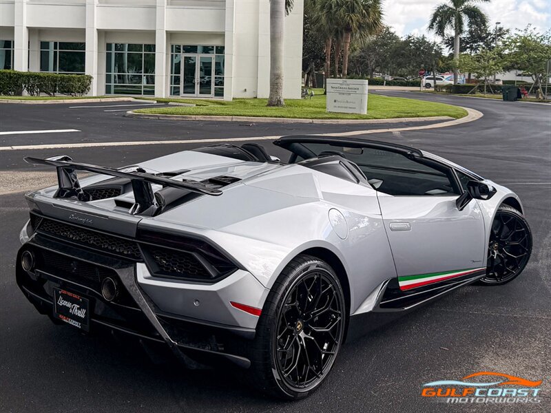 Used 2019 Lamborghini Huracan Performante AWD/4WD image 61