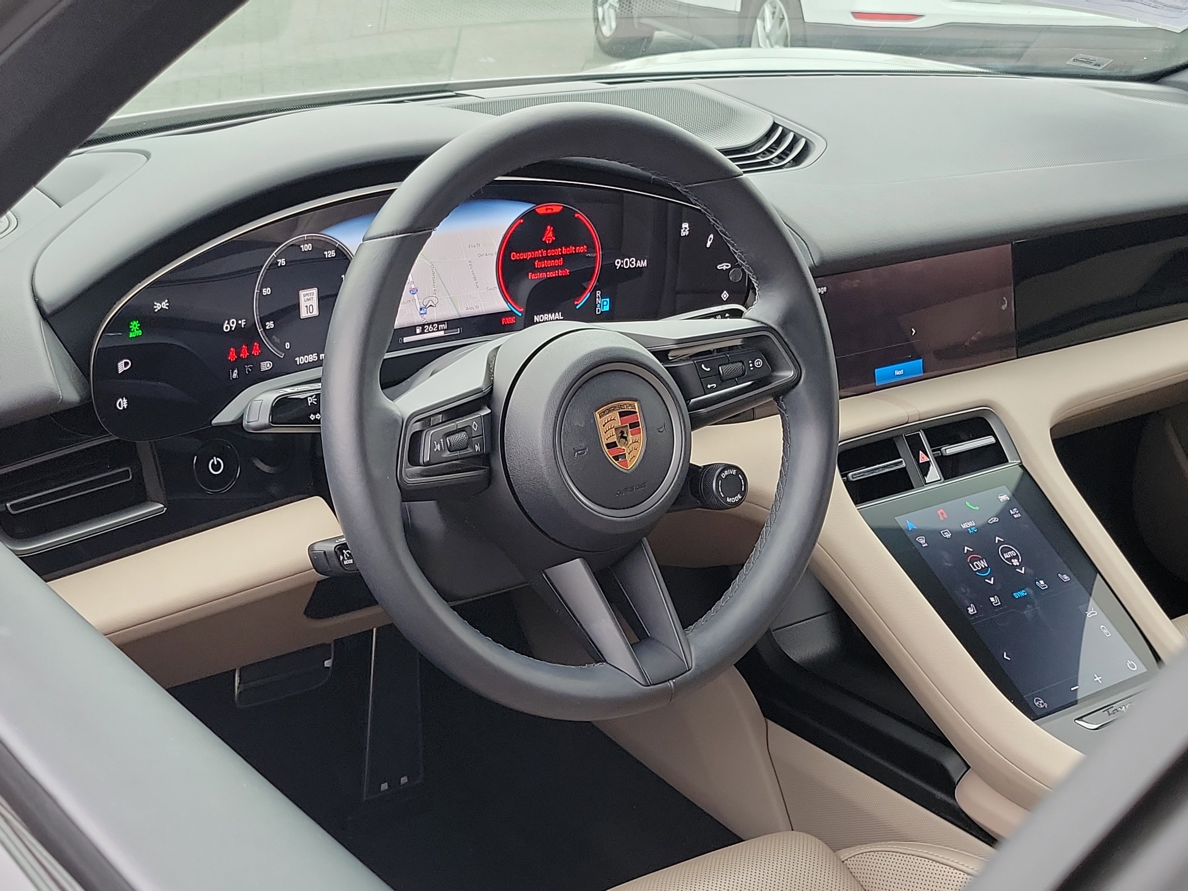 Used 2025 Porsche Taycan image 12