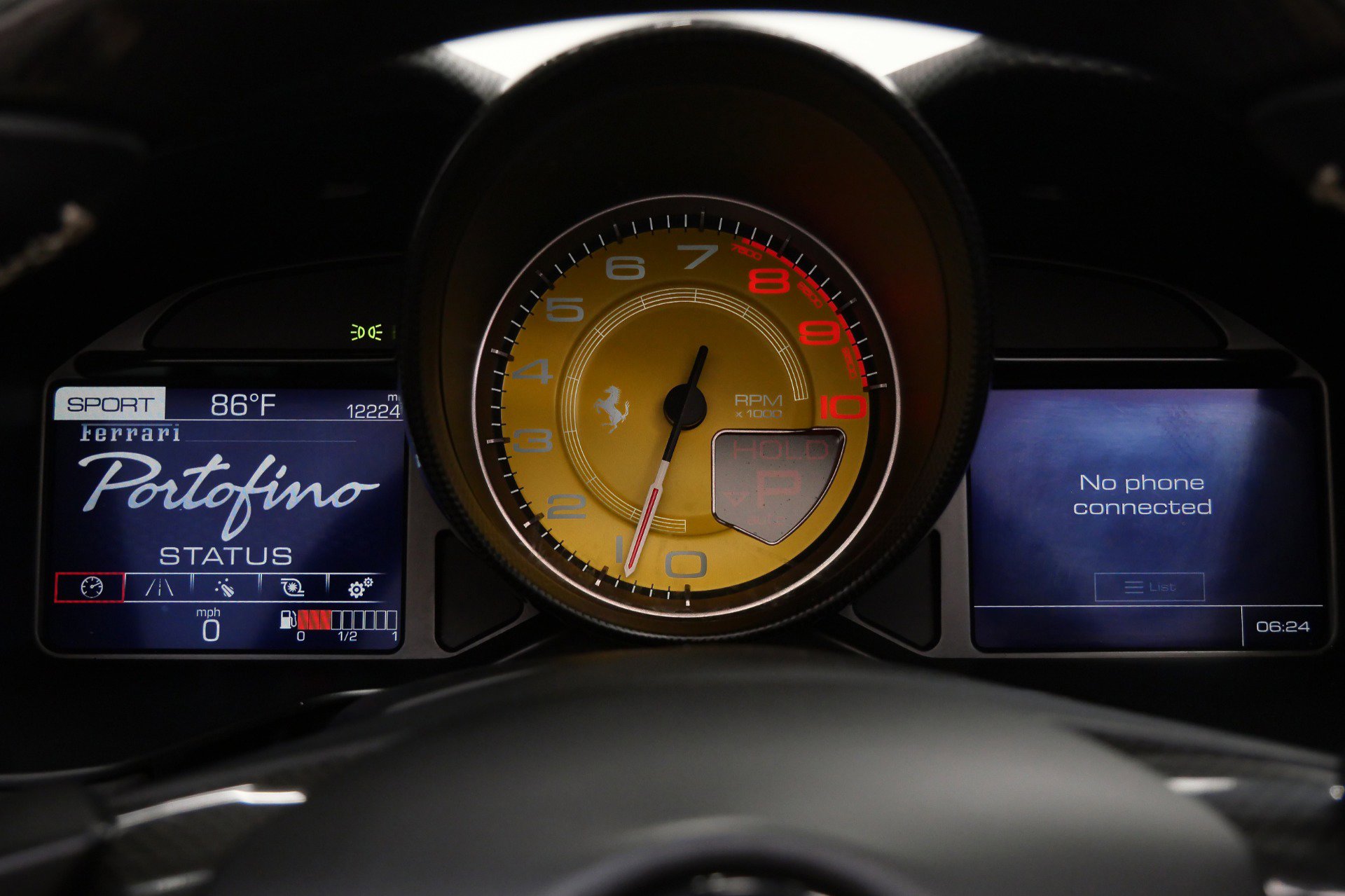 Used 2019 Ferrari Portofino RWD image 22