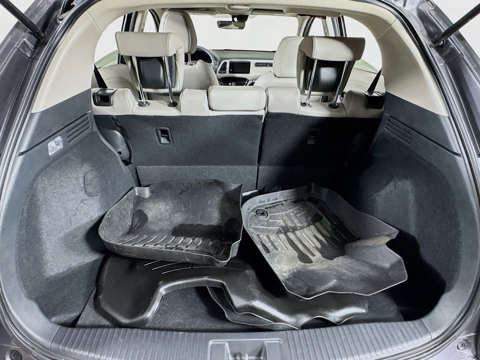 Used 2019 Honda HR-V Touring image 20