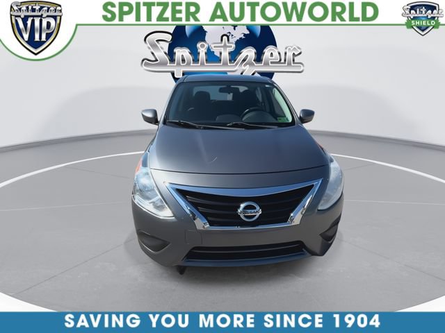 Used 2018 Nissan Versa SV FWD image 3
