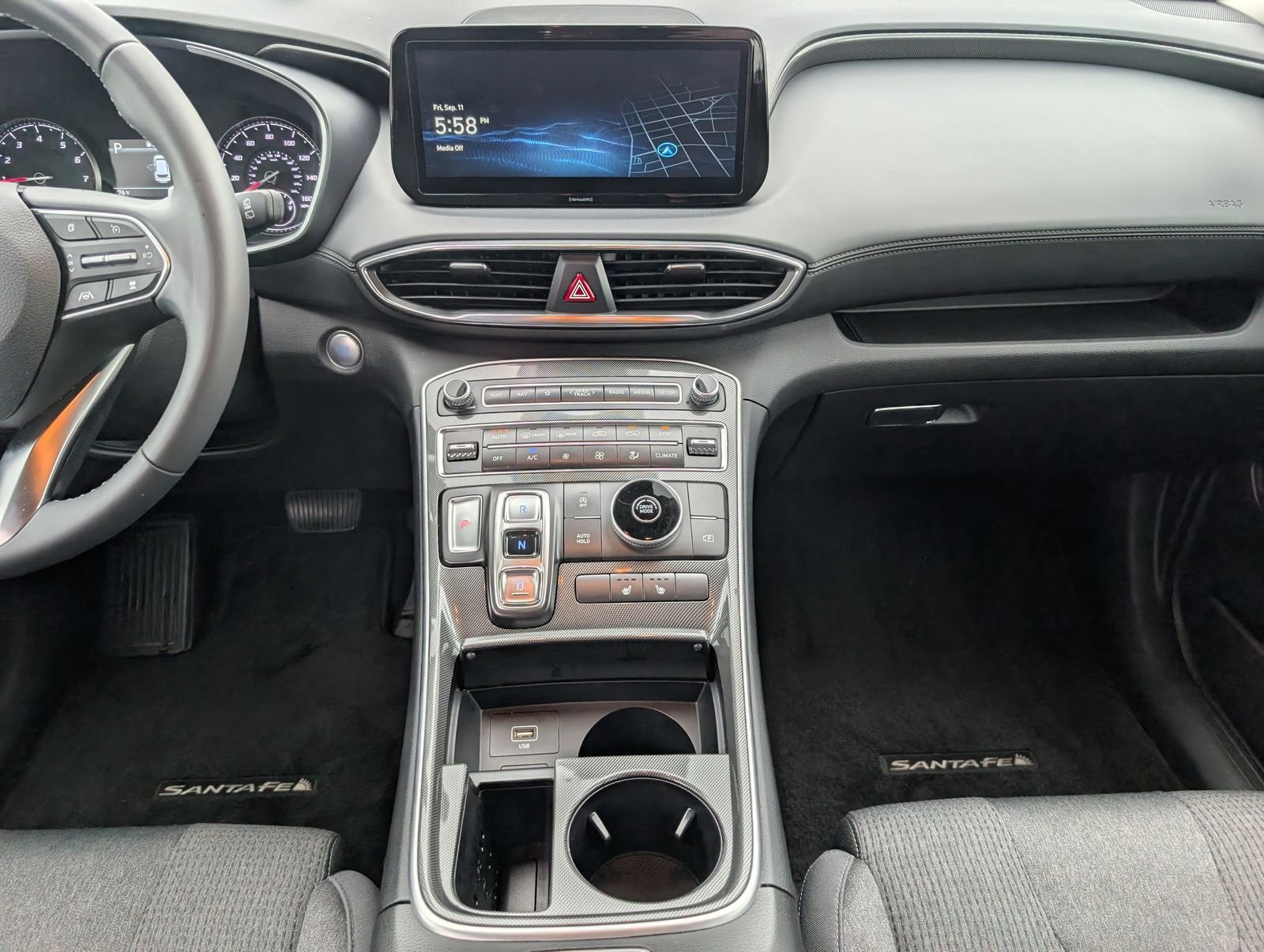 Used 2023 Hyundai Santa Fe SEL FWD image 7