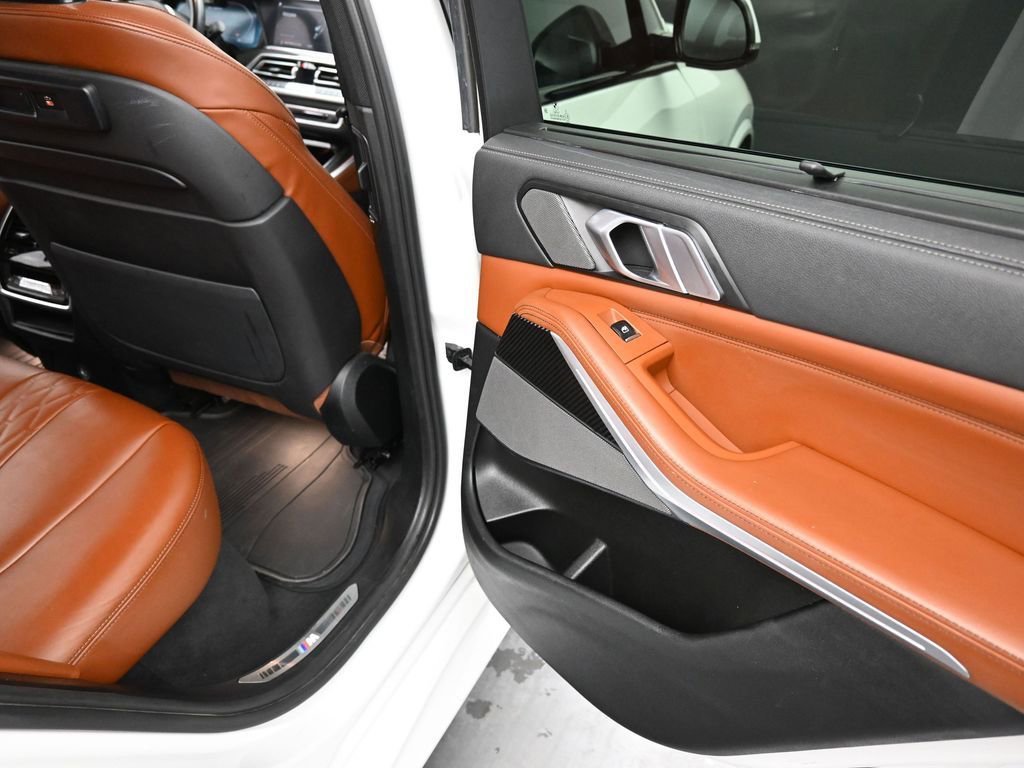 Used 2023 BMW X5 M50i w/ Executive Package AWD/4WD image 19