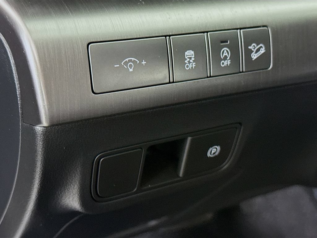 Certified 2026 Hyundai Kona SE AWD/4WD image 17