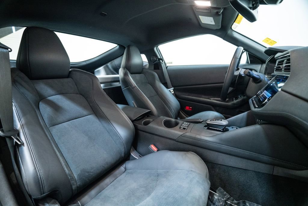 Used 2024 Nissan Z Performance w/ Floor Mat Package RWD image 20