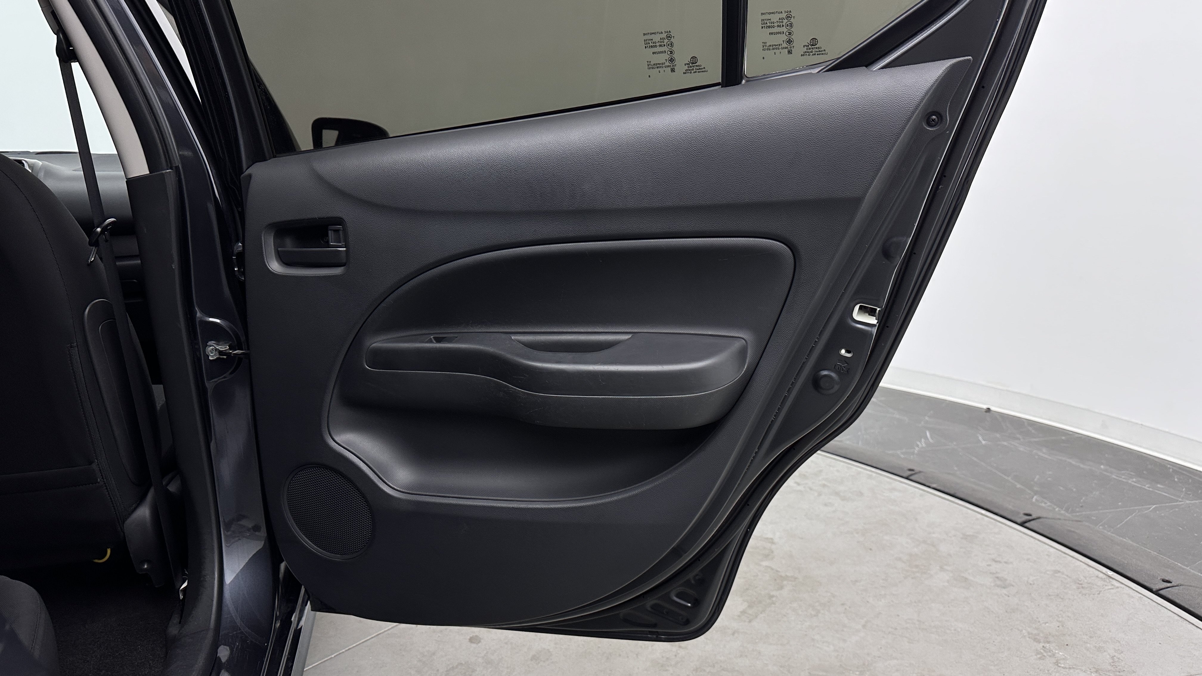 Used 2024 Mitsubishi Mirage G4 LE FWD image 28