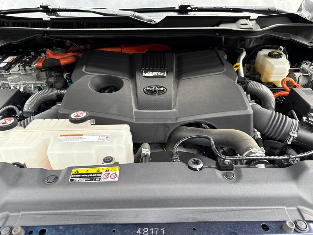 Used 2022 Toyota Tundra Capstone AWD/4WD image 12