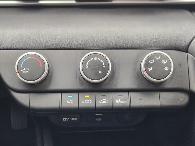 Certified 2026 Hyundai Elantra SE FWD image 18