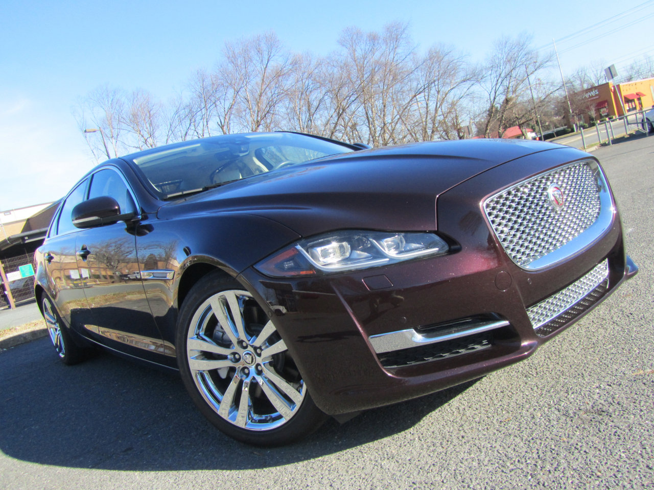 Used 2018 Jaguar XJ L Portfolio image 2