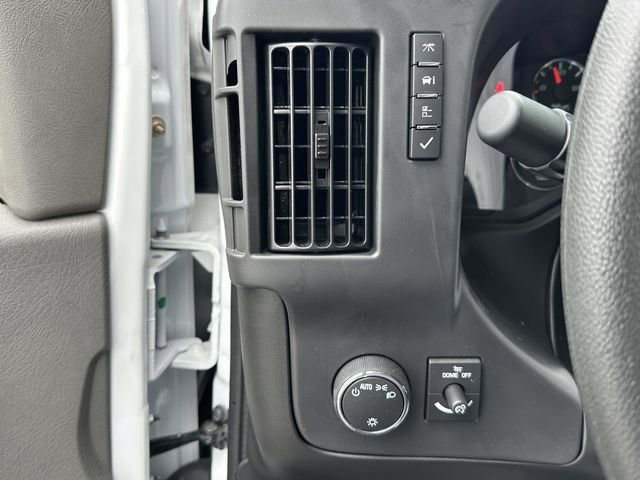 New 2025 Chevrolet Express 4500 Extended w/ Power Convenience Package image 31