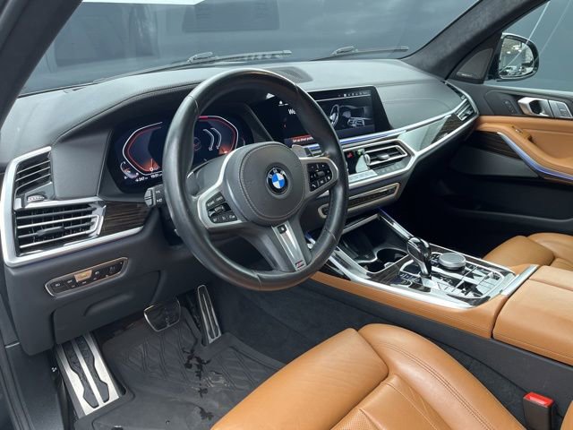 Used 2021 BMW X7 M50i w/ Cold Weather Package image 8