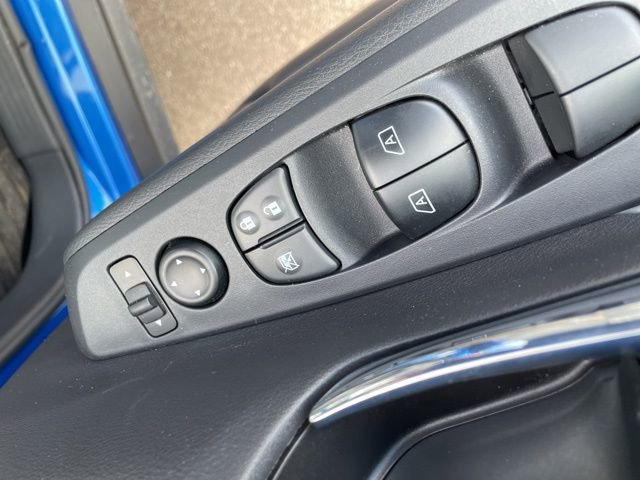 Used 2024 Nissan Kicks SR w/ SR Premium Package FWD image 10