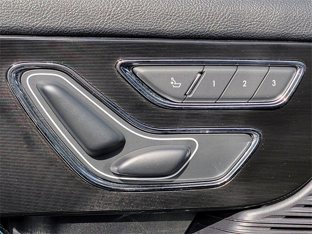 Certified 2022 Lincoln Corsair AWD w/ Equipment Group 101A image 4