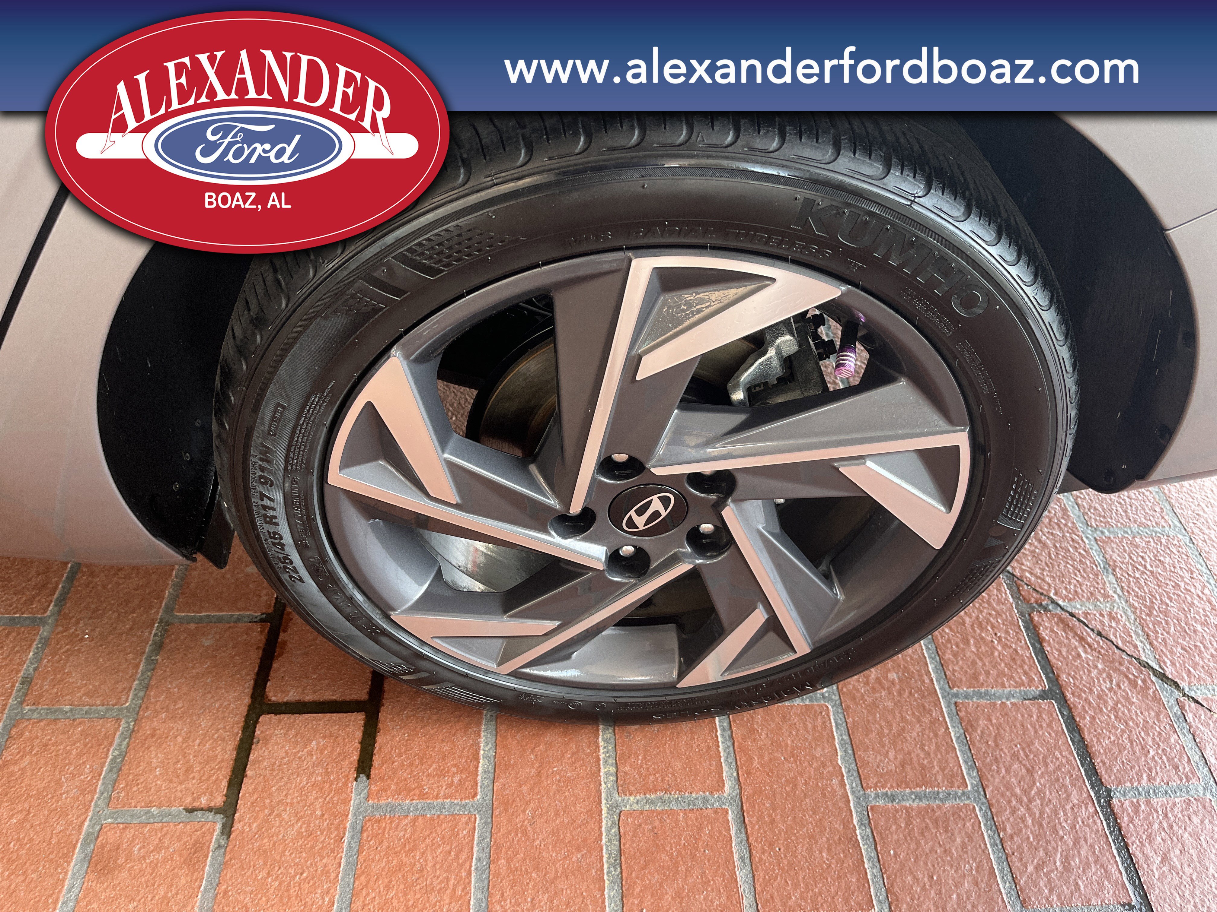 Used 2025 Hyundai Elantra Limited FWD image 8