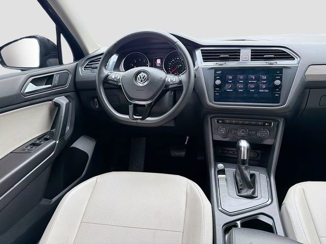 Used 2020 Volkswagen Tiguan SE image 22