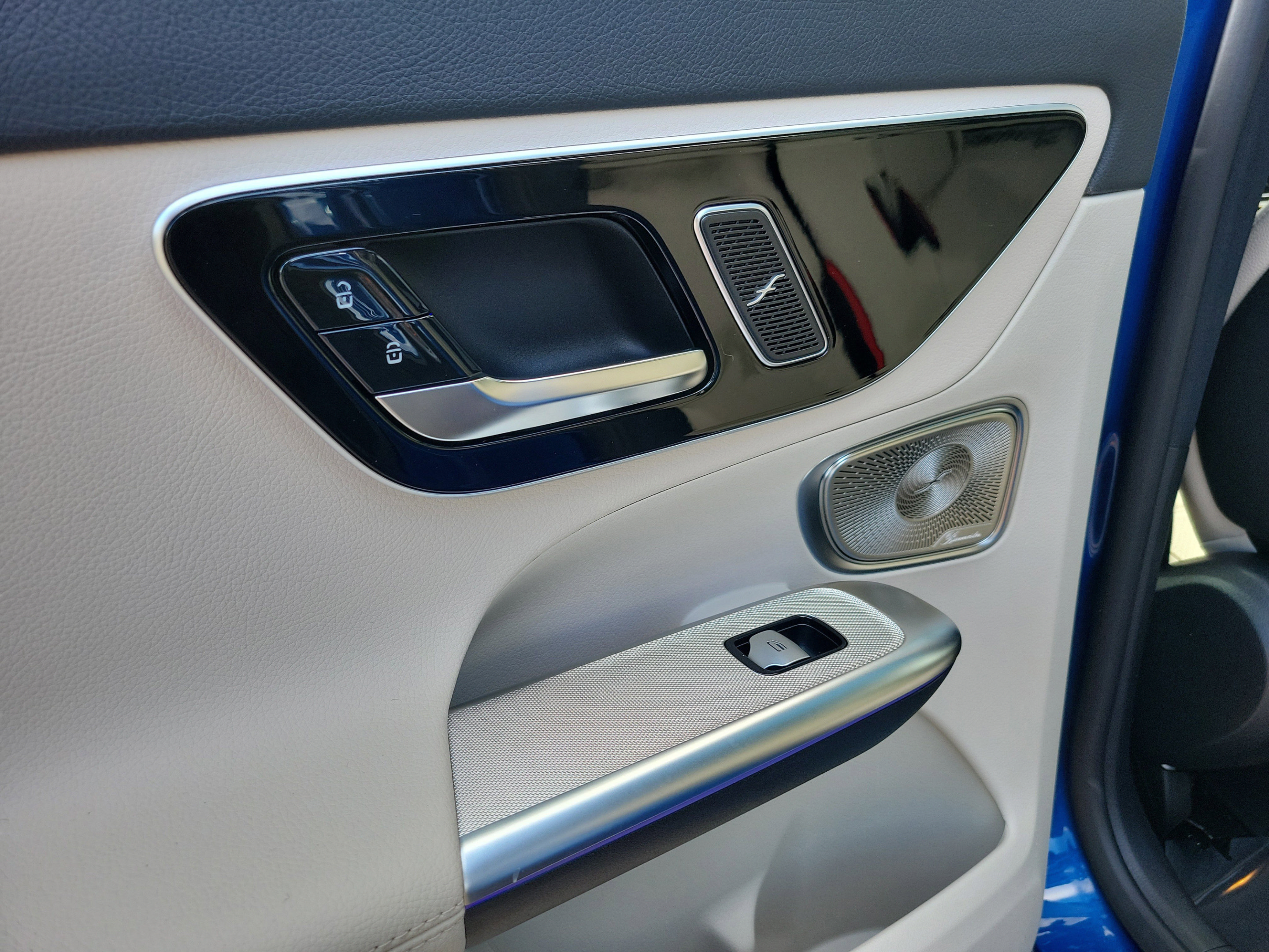 Certified 2026 Mercedes-Benz GLC 300 4MATIC image 6