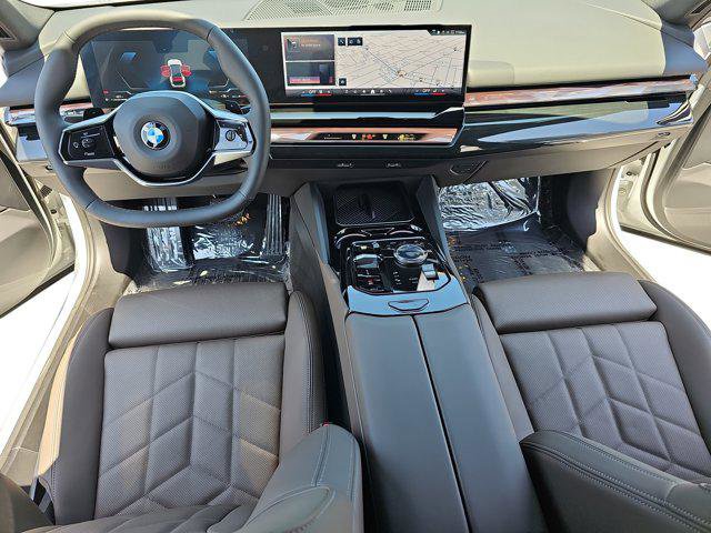 Used 2024 BMW 540i xDrive w/ Convenience Package image 9