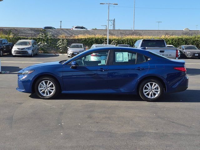 Used 2025 Toyota Camry LE FWD image 12