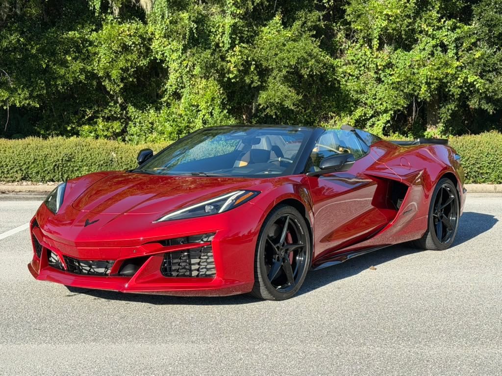 Used 2025 Chevrolet Corvette E-Ray w/ Stealth Interior Trim Package AWD/4WD image 1