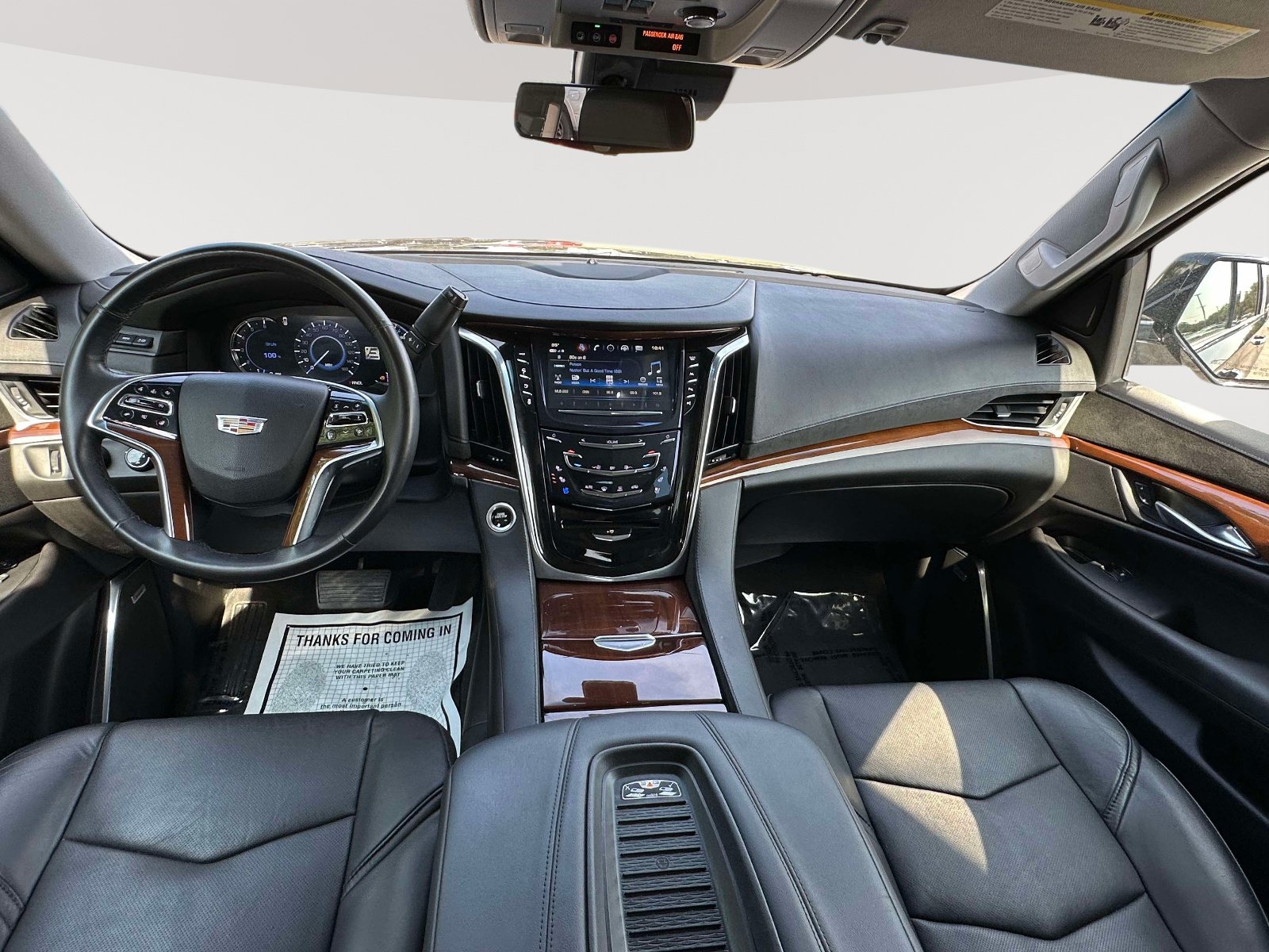 Used 2019 Cadillac Escalade Premium Luxury w/ LPO, Radiant Package AWD/4WD image 7