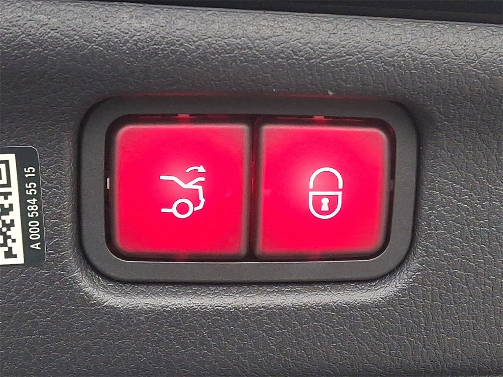 Used 2022 Mercedes-Benz C 300 C 300 image 29